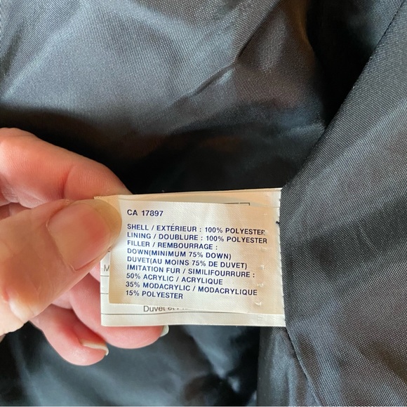 Gap down filled puffer vest. - Picture 4 of 4